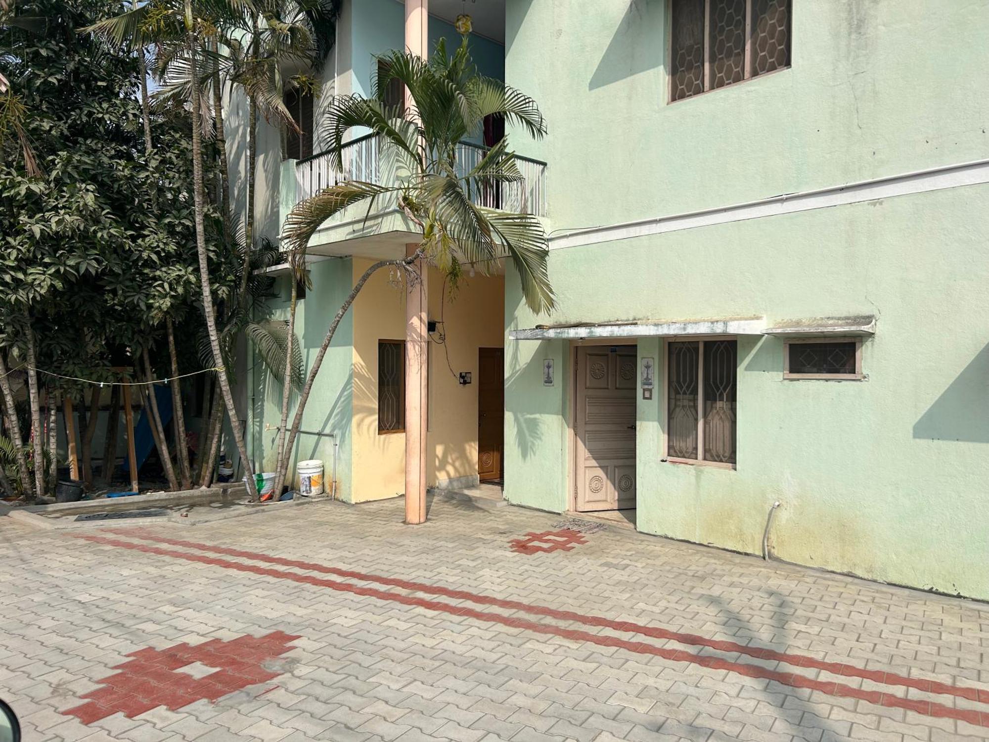 Anbu Ramana Guest House Tiruvannamalai Exterior photo