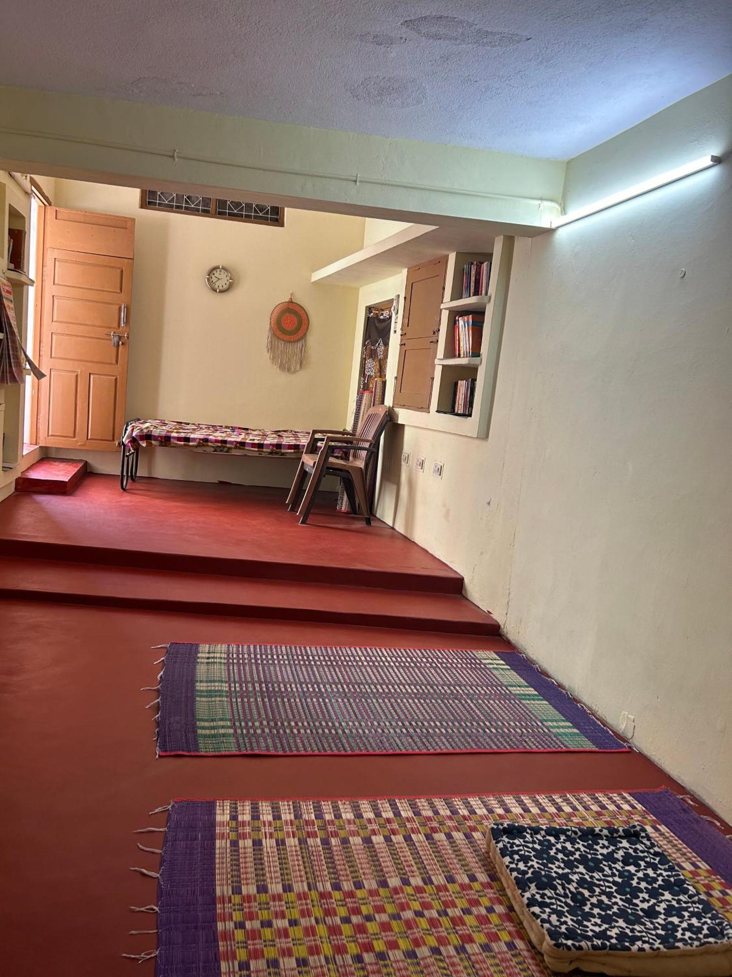 Anbu Ramana Guest House Tiruvannamalai Exterior photo