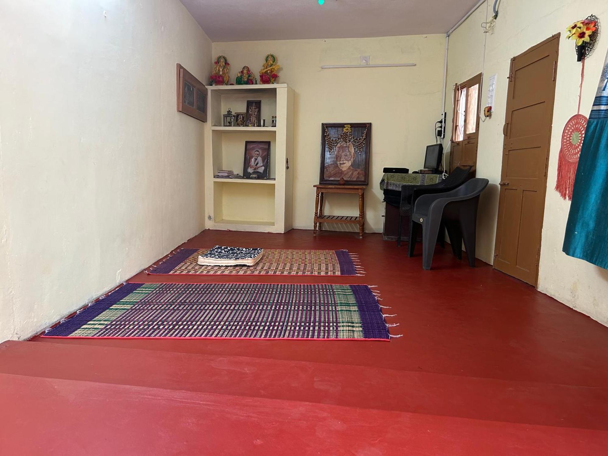 Anbu Ramana Guest House Tiruvannamalai Exterior photo