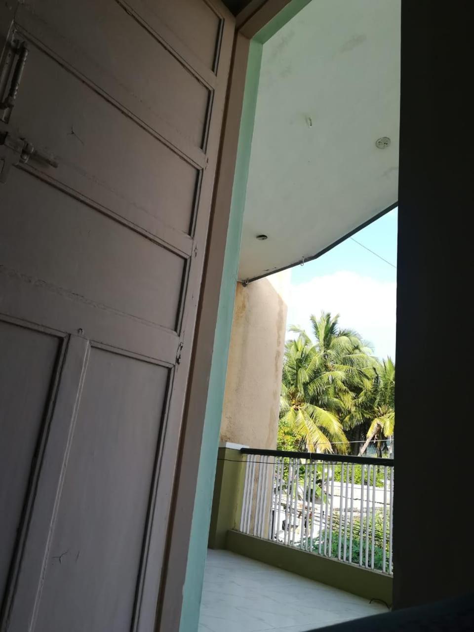 Anbu Ramana Guest House Tiruvannamalai Exterior photo