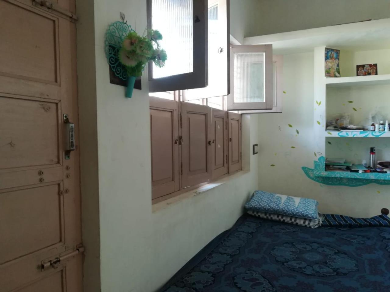 Anbu Ramana Guest House Tiruvannamalai Exterior photo